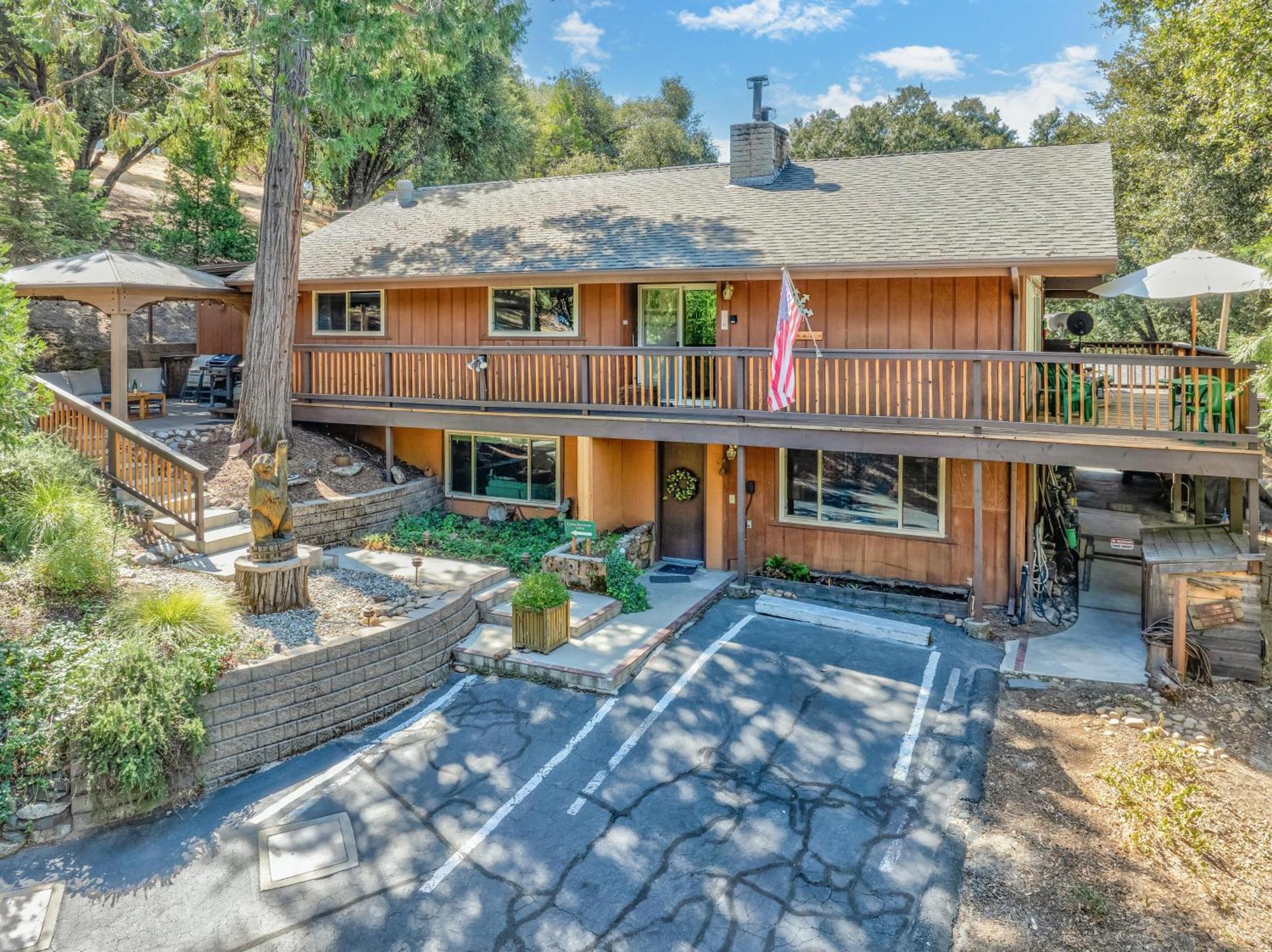 Cedar Mountain Lodge Oakhurst Exterior photo